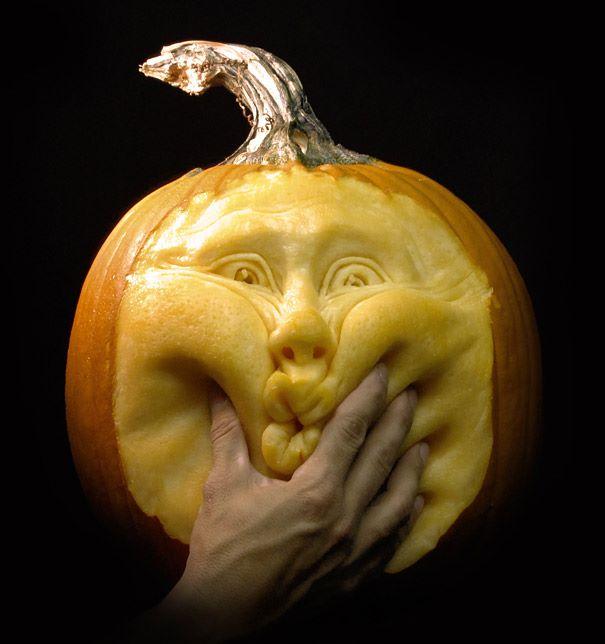halloween-pumpkin-carvings-by-villafane-studios-171751572547106.jpg