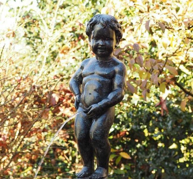 manneke-pis-brons-spuitfiguur57851468299239.jpg