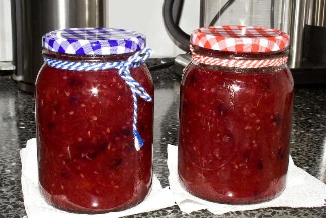 zwartebeskruisbesjam61811435682812.jpg