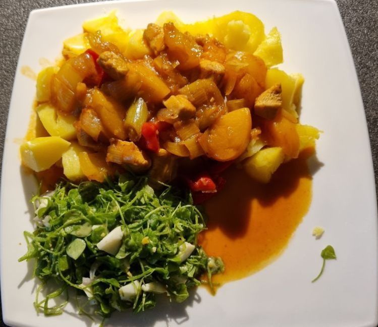 pilav met salade.jpg