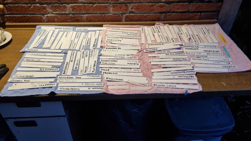 Afwas eerste 100 labels.jpg