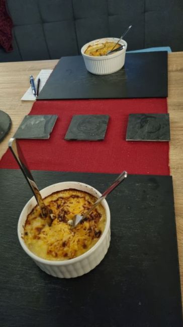 Zalmpotjes op 2 mei.jpg
